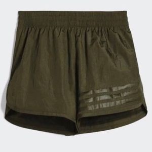Ivy Park x Peloton Wind Shorts